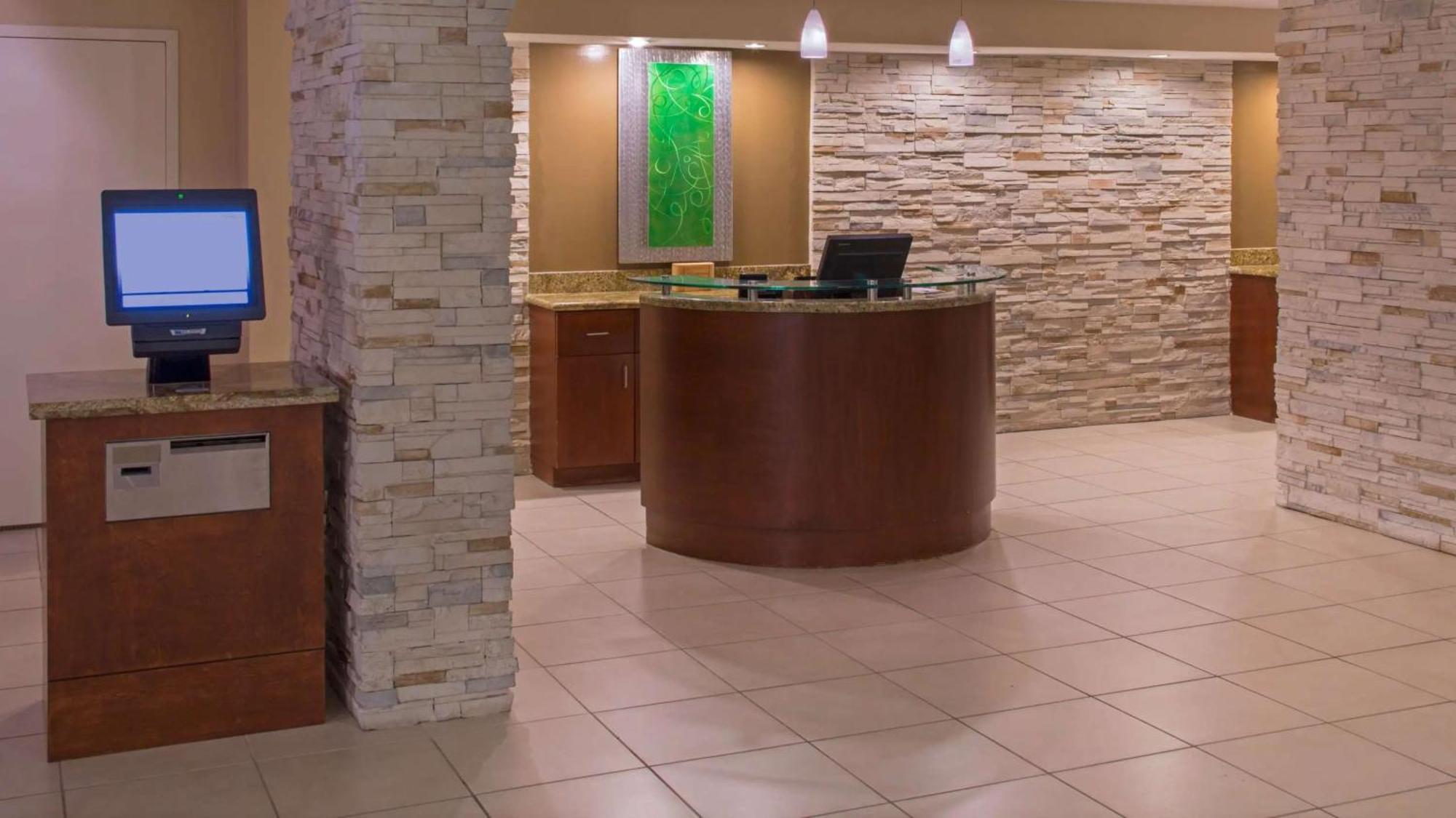 Sonesta Hotel Houston Iah Airport Exterior photo